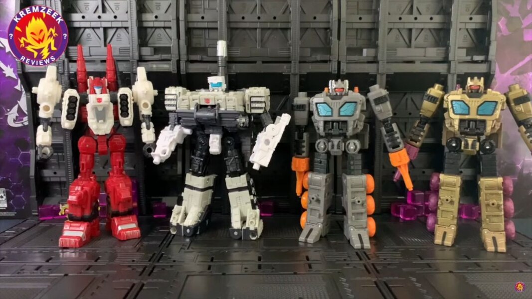 Transformers WFC Kingdom Slammer In Hand Image   (28 of 33)